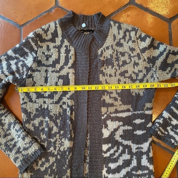 THE BUCKLE BKE BOUTIQUE Women's Medium M Taupe Wool Mohair Long Cardigan Sweater - Picture 7 of 7